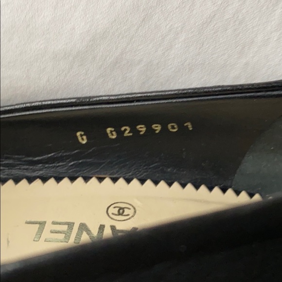 CHANEL Vintage Black Kitten Heels - Picture 8 of 8